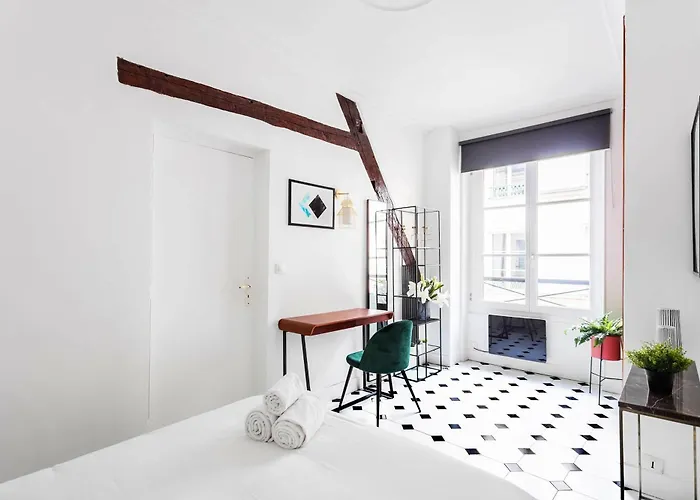 Bnbnova - 1br - Le Marais * Paříž
